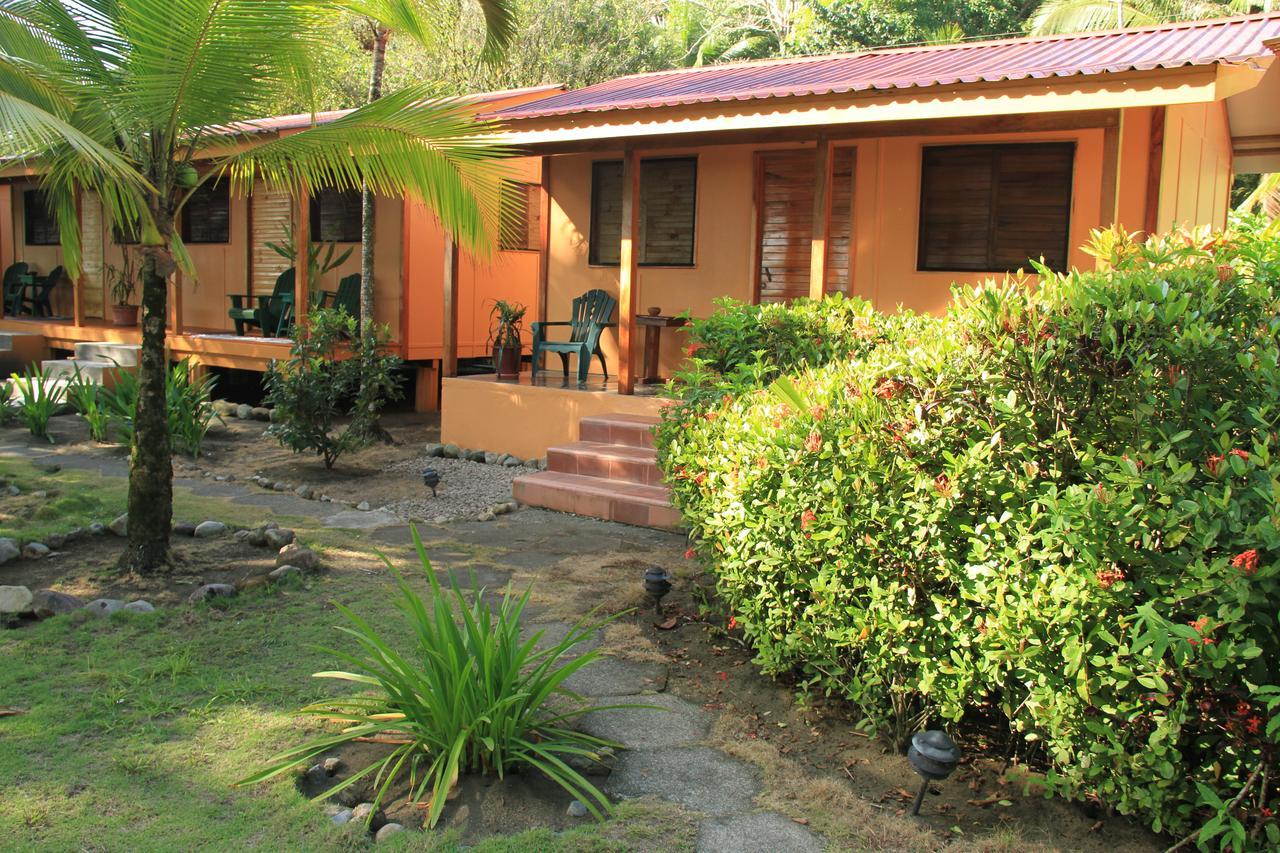 Cabinas Sol y Mar Zancudo Exterior foto